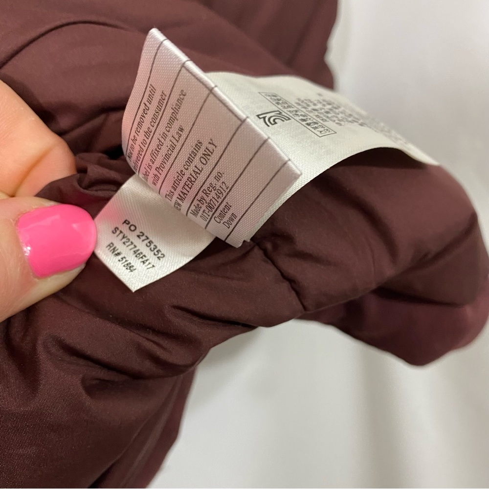 Patagonia Bivy Hooded Down Filled Puffer Vest in Maroon Rare - Picture 15 of 16